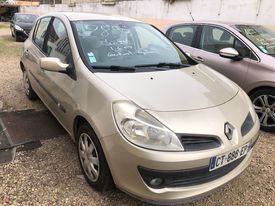 A vendre Renault Clio à  Les Pavillons-sous-Bois 93320